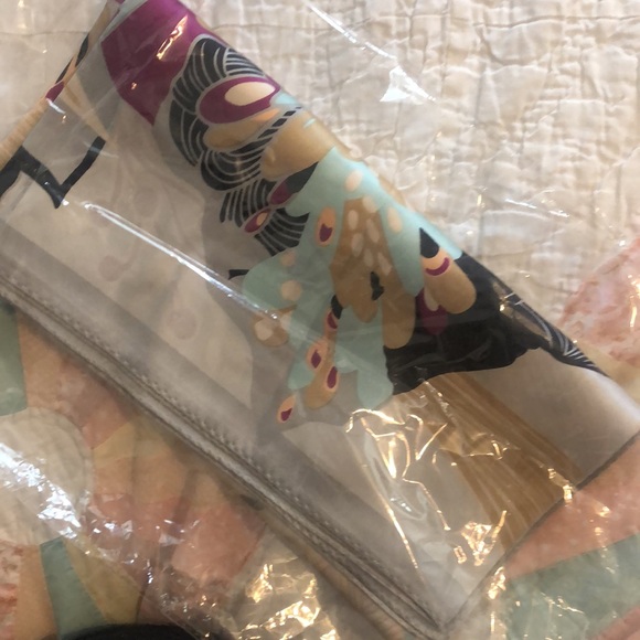 Brand New Scarf Brand New 100% silk - Picture 8 of 10